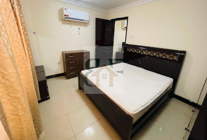 953468 - Property Image 3