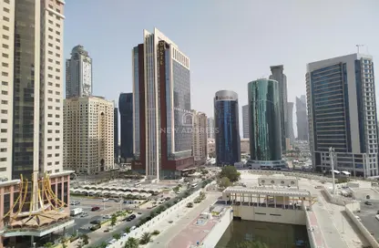 شقة - 2 غرف نوم - 2 حمامات للايجار في ابراج سيتي سنتر - الخليج الغربي - الدوحة