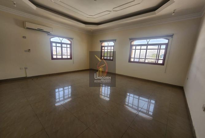 931727 - Property Image 3