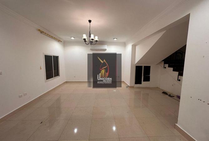 933761 - Property Image 2