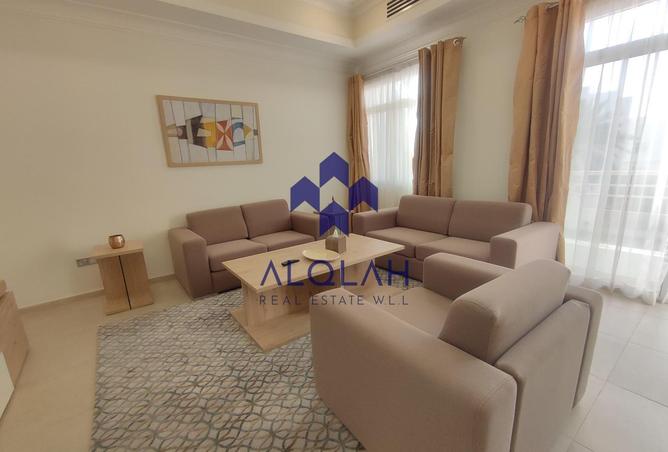930741 - Property Image 2