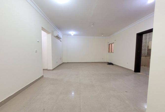 949647 - Property Image 2