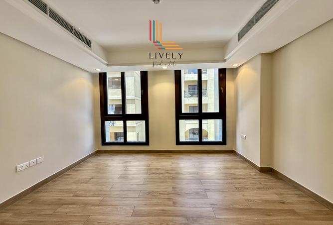 928711 - Property Image 3