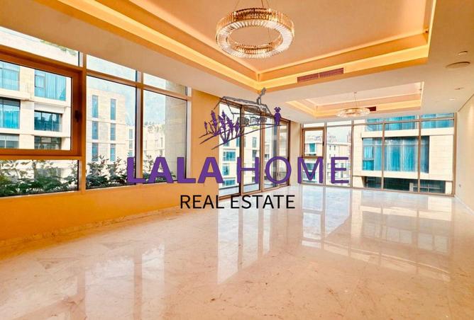 950094 - Property Image 2