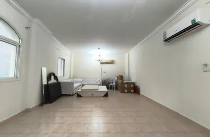 Apartment - 2 Bedrooms - 2 Bathrooms for rent in Tadmur Street - Old Airport Road - Doha