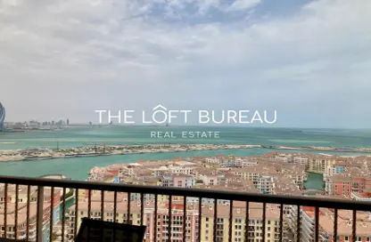 Apartment - 2 Bedrooms - 3 Bathrooms for sale in Tower 13 - Porto Arabia - The Pearl Island - Doha