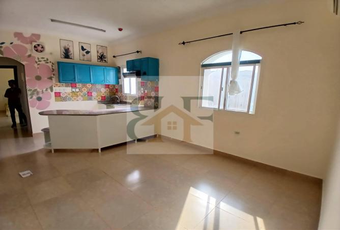 952741 - Property Image 3