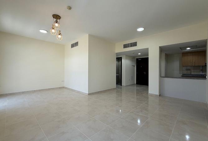 950736 - Property Image 2