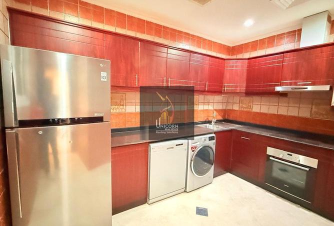 994791 - Property Image 3