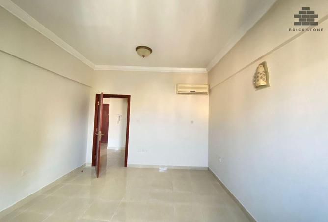 909923 - Property Image 3