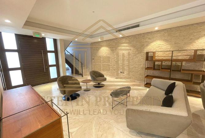 966239 - Property Image 3