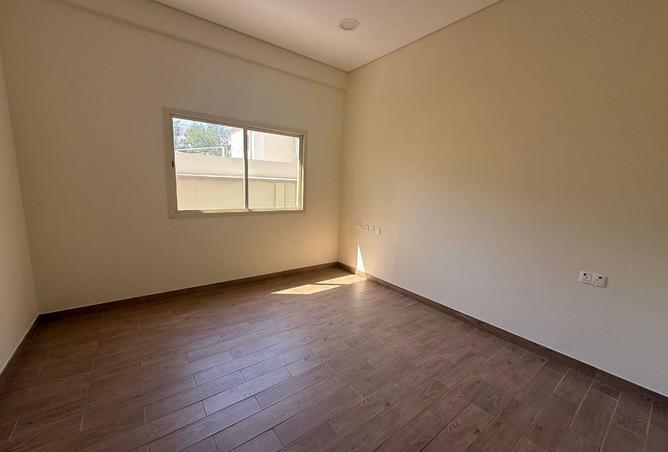 987150 - Property Image 3