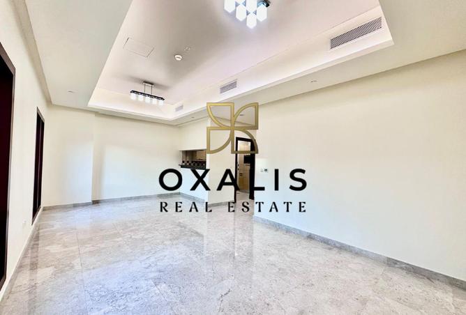 967439 - Property Image 3