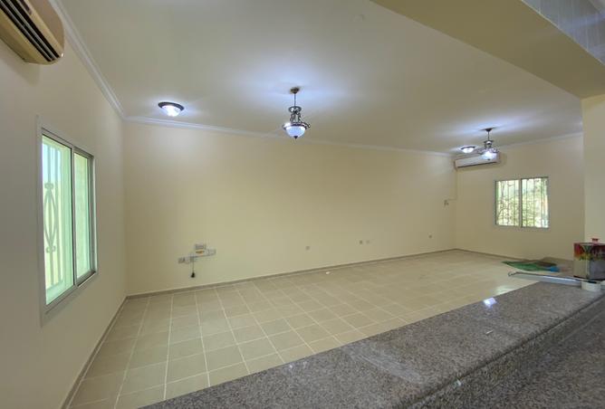 949416 - Property Image 3