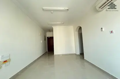 Apartment - 2 Bedrooms - 2 Bathrooms for rent in Muntazah 7 - Al Muntazah - Doha