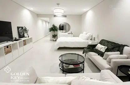 Apartment - Studio - 1 Bathroom for sale in Viva West - Viva Bahriyah - The Pearl Island - Doha