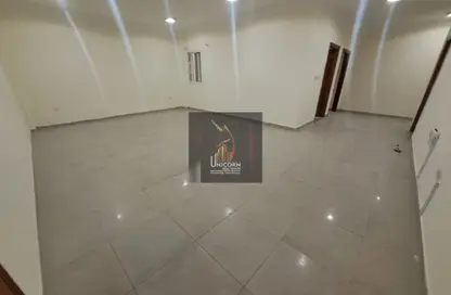 شقة - 3 غرف نوم - 2 حمامات للايجار في فريج بن محمود- جنوب - فريج بن محمود - الدوحة