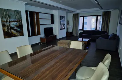 Apartment - 1 Bedroom - 2 Bathrooms for rent in East Porto Drive - Porto Arabia - The Pearl Island - Doha