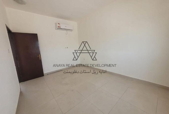 941304 - Property Image 3