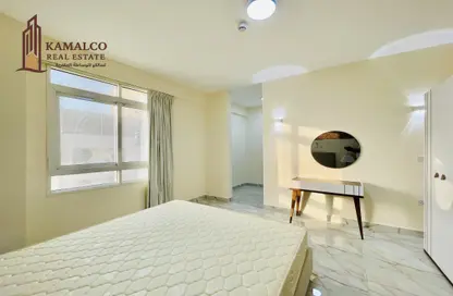 Apartment - 1 Bedroom - 2 Bathrooms for rent in Umm Ghuwailina 4 - Umm Ghuwailina - Doha