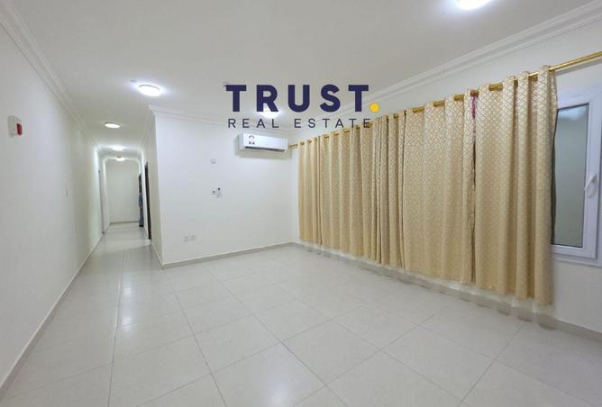 982646 - Property Image 2