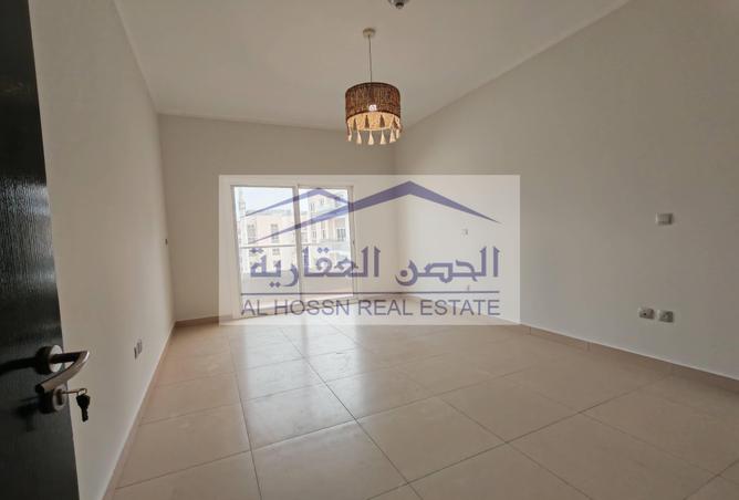 982512 - Property Image 3