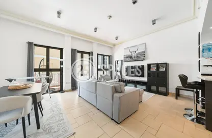 Apartment - 1 Bedroom - 2 Bathrooms for rent in Mercato - Qanat Quartier - The Pearl Island - Doha