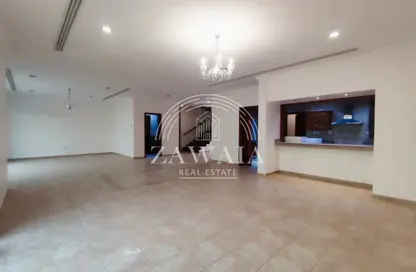 Villa - 3 Bedrooms - 5 Bathrooms for rent in Ain Khaled Villas - Ain Khaled - Doha