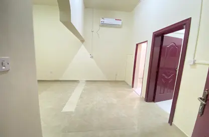 شقة - غرفة نوم - 1 حمام للايجار في شارع النعيجة - النعيجة - الدوحة