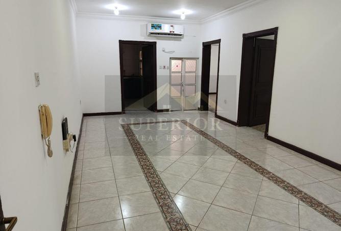 958245 - Property Main Image