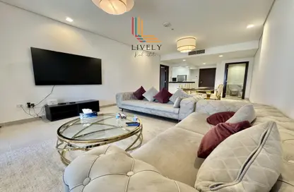 Apartment - 1 Bedroom - 2 Bathrooms for rent in Al Mutahidah Tower - Viva Bahriyah - The Pearl Island - Doha