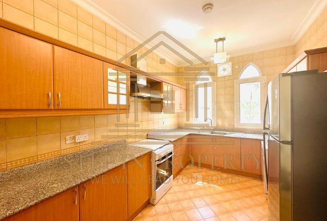 996577 - Property Image 2