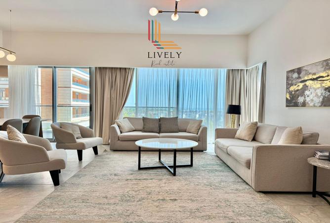 943260 - Property Image 2