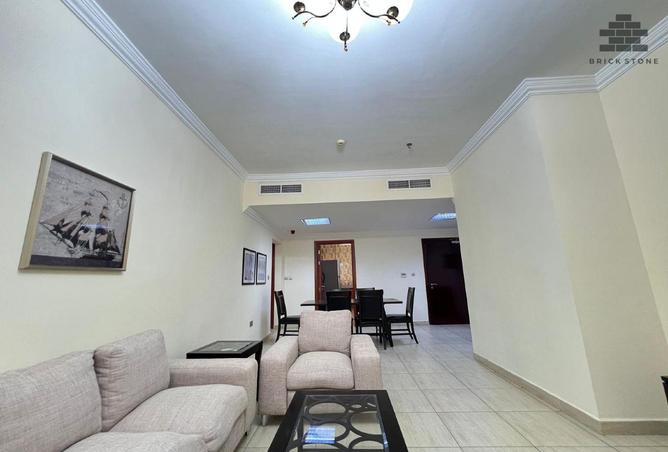 982852 - Property Main Image