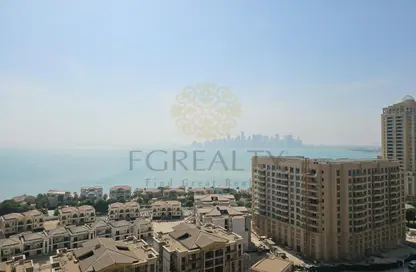 Apartment - 1 Bedroom - 2 Bathrooms for rent in West Porto Drive - Porto Arabia - The Pearl Island - Doha