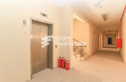 Labor Camp - Studio for rent in Industrial Area 4 - Industrial Area - Industrial Area - Doha
