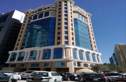 Outdoor Building image for: Office Space - Studio - 2 Bathrooms for rent in Al Meera Tower - Old Salata - Salata - Doha, Image 1
