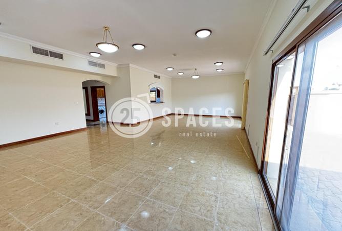 977003 - Property Image 2