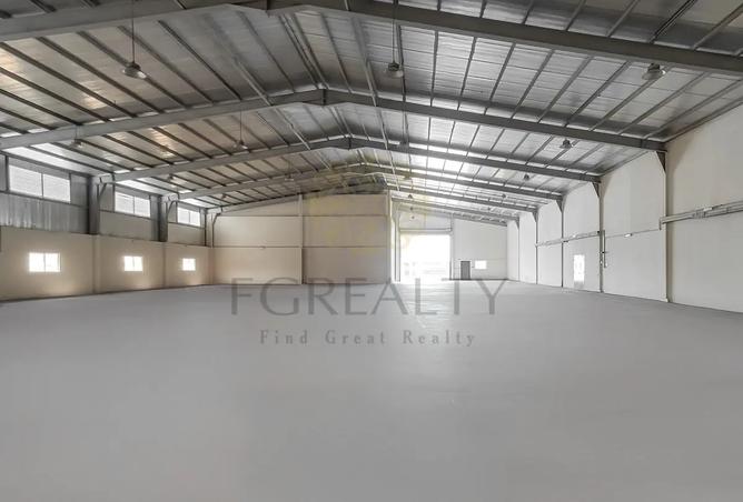 944351 - Property Image 2