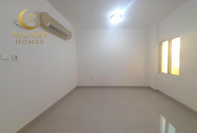 996431 - Property Image 3