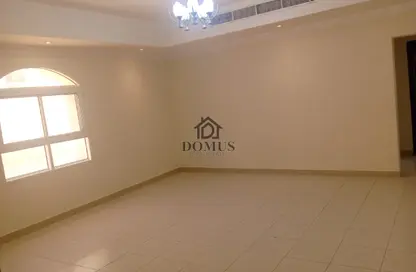 Apartment - 2 Bedrooms - 2 Bathrooms for rent in Hiteen Street - Al Muntazah - Doha