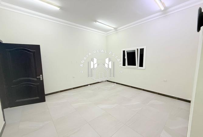 978921 - Property Main Image