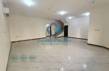 Villa - 5 Bedrooms - 4 Bathrooms for rent in Umm Al Seneem Street - Ain Khaled - Doha