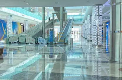 محل - استوديو - 4 حمامات للايجار في شارع سوق الجملة - أبو هامور - الدوحة
