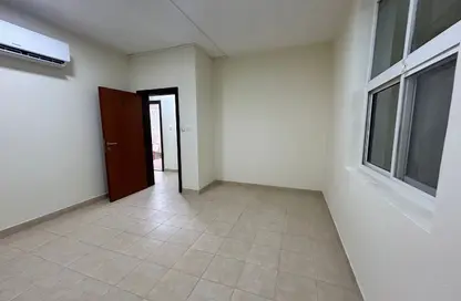 Apartment - 2 Bedrooms - 2 Bathrooms for rent in Salaja Street - Doha Al Jadeed - Doha