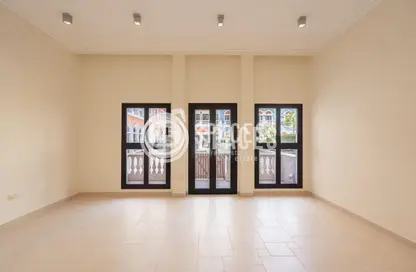 Apartment - 1 Bedroom - 2 Bathrooms for rent in Carnaval - Qanat Quartier - The Pearl Island - Doha