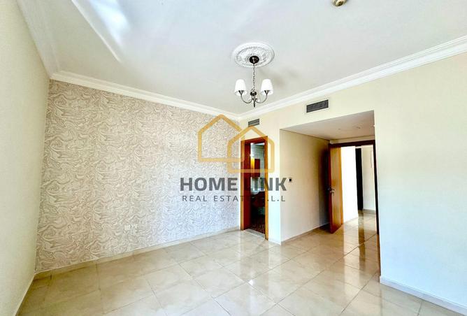 926202 - Property Image 2