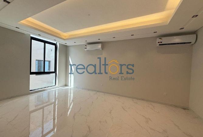 978086 - Property Image 3