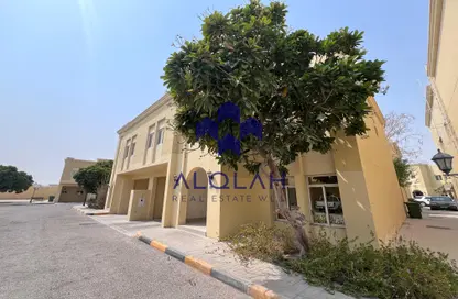 Villa - 4 Bedrooms - 5 Bathrooms for rent in Souk Al gharaffa - Al Gharrafa - Doha