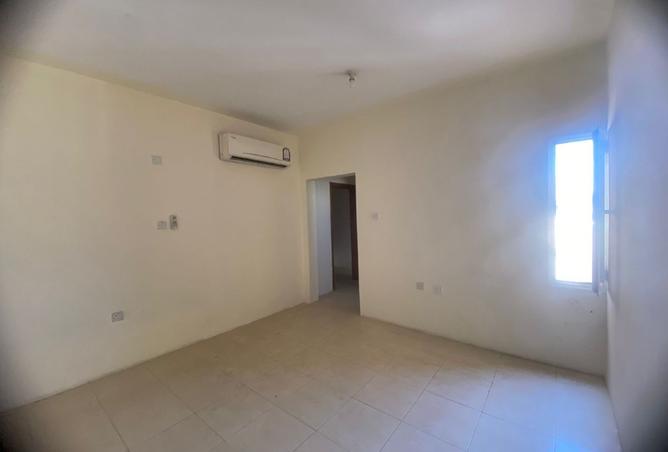 989784 - Property Image 3